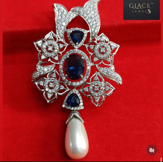 Empress Pendant Set