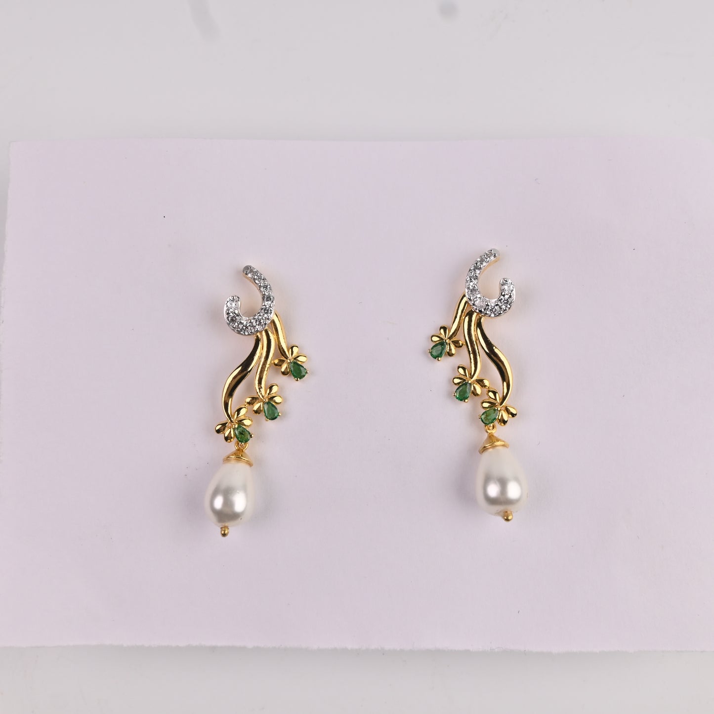 Pearlwood Grace Earring